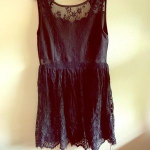 Francesca’s black lace dress